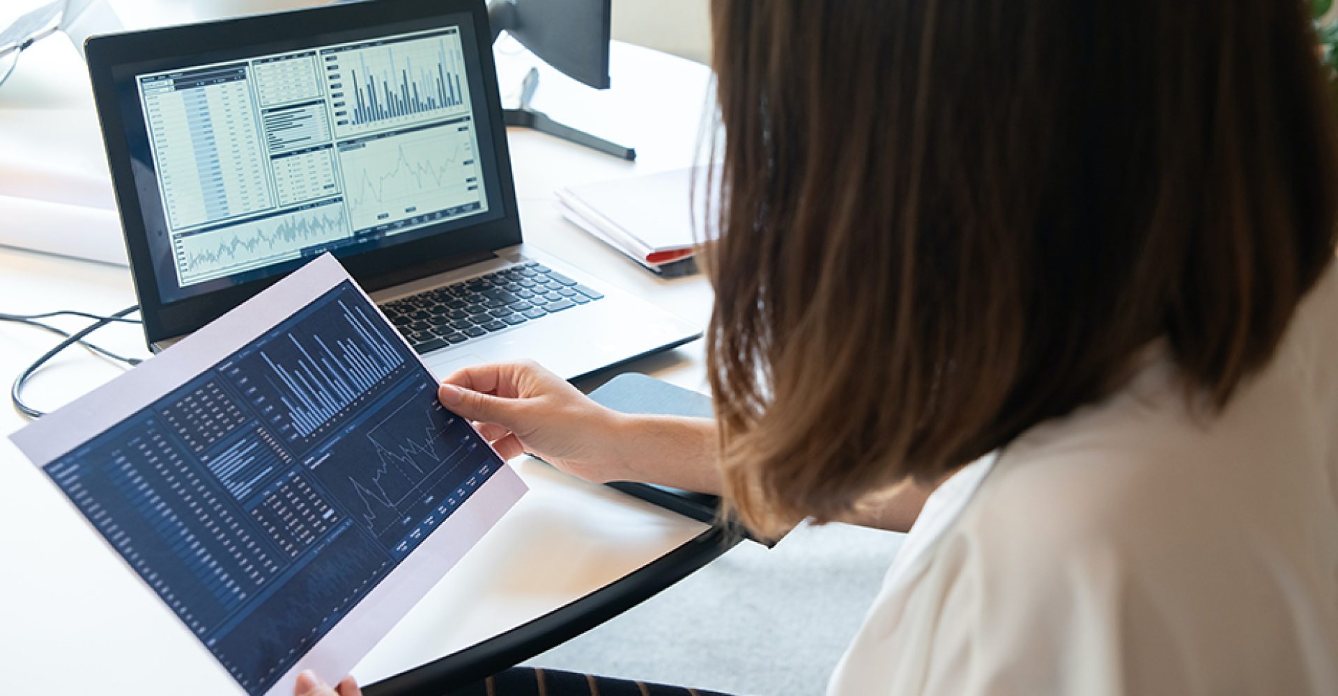 1696239668836Deuda pública Est