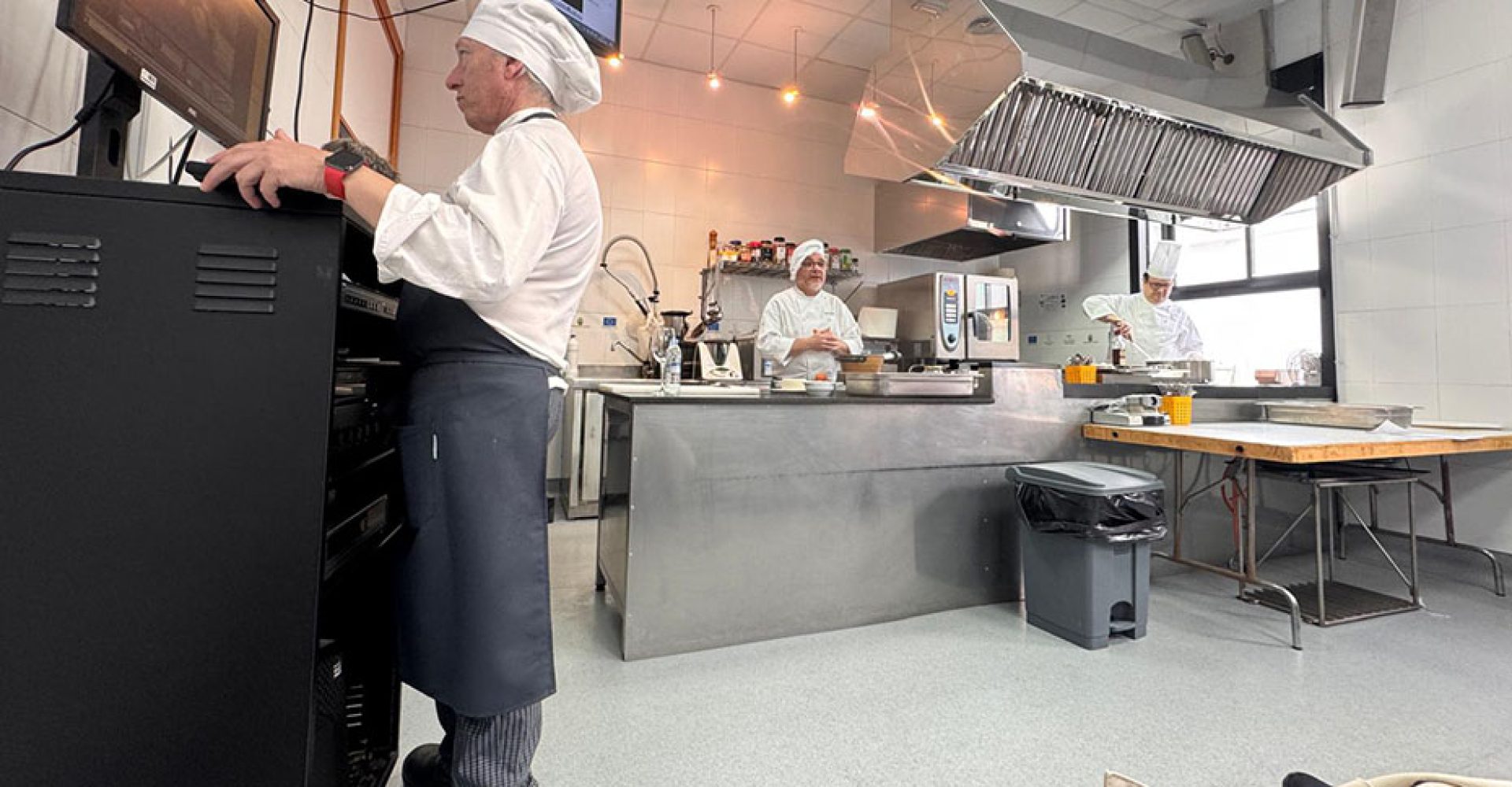 1746195811091hosteleriaEst