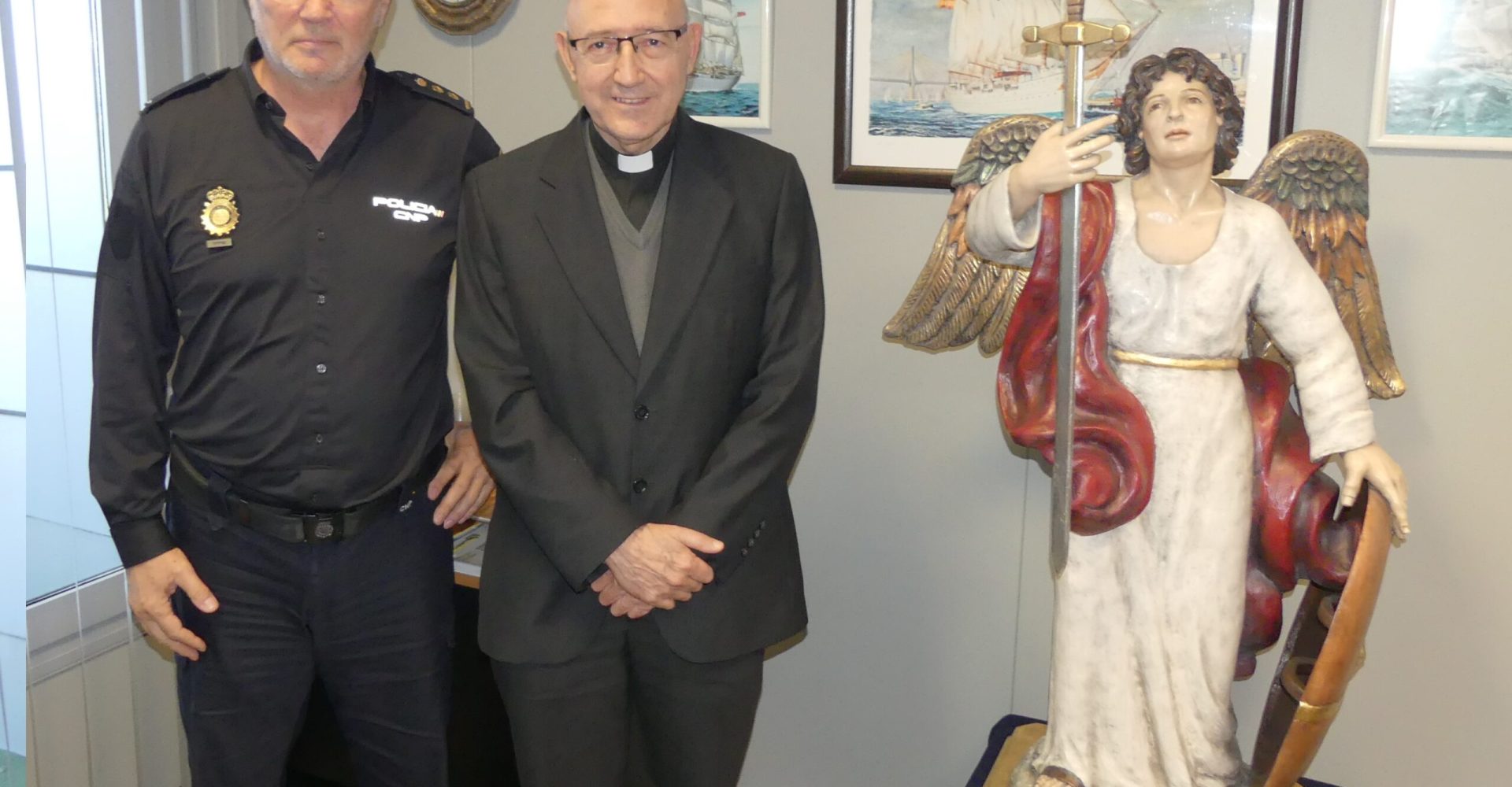 2022-12-01 San Fernando Entrega Angel Custodio (1)