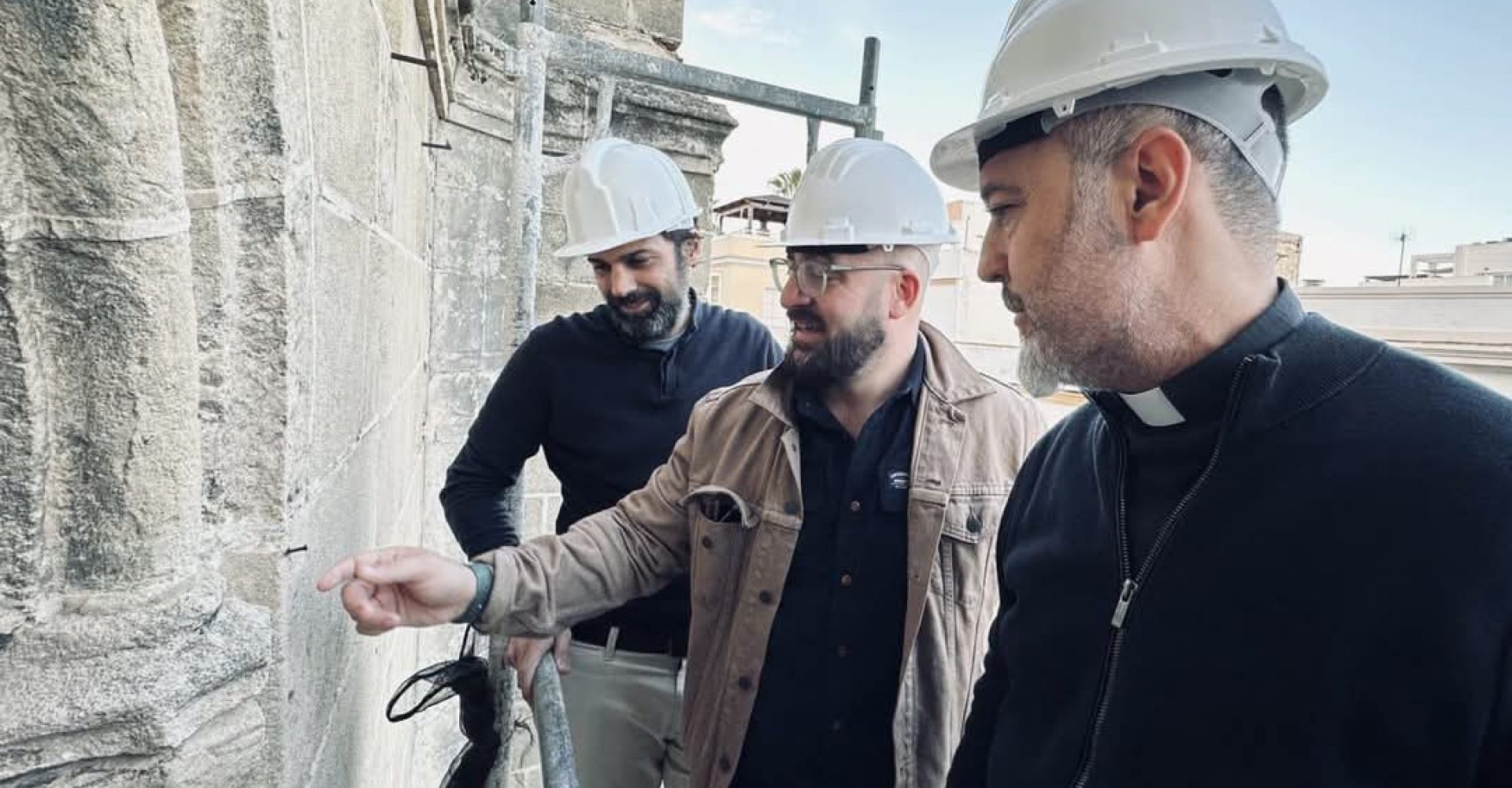 2025 FOTO ALCALDE EN OBRAS BASÍLICA