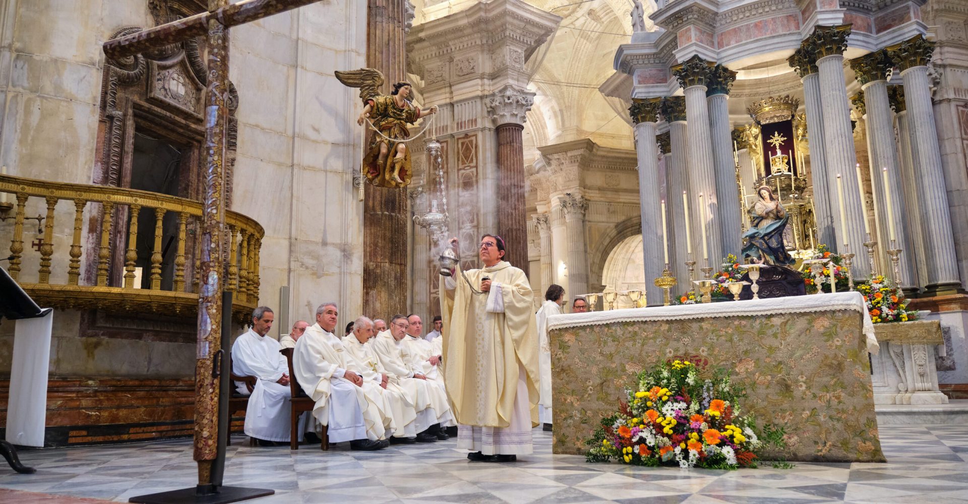 20251129_misa_bienvenida_mons_ramon_valdivia_ 17