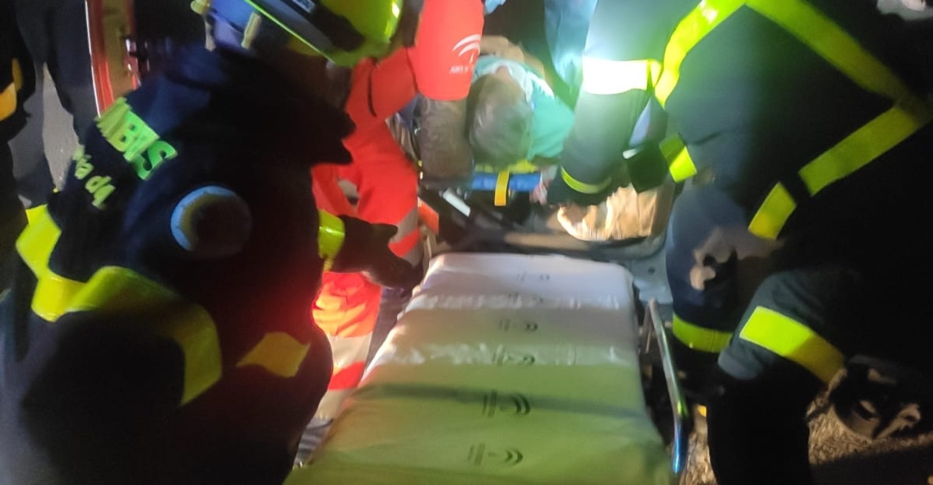 ACCIDENTE DE TRÁFICO SAN FERNANDO. CONDUCTOR ATRAPADO 16.05.21