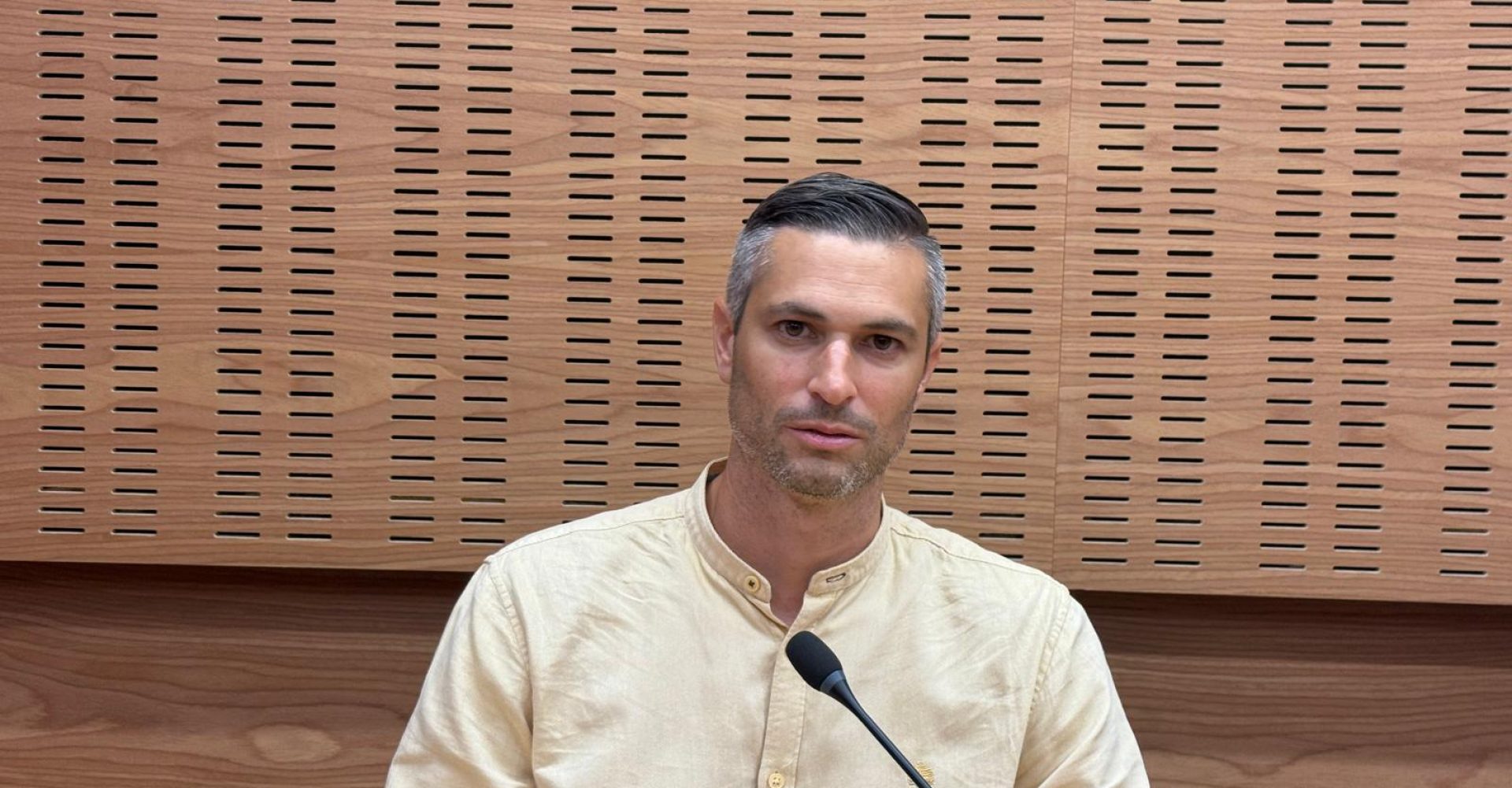 Ángel González (3)