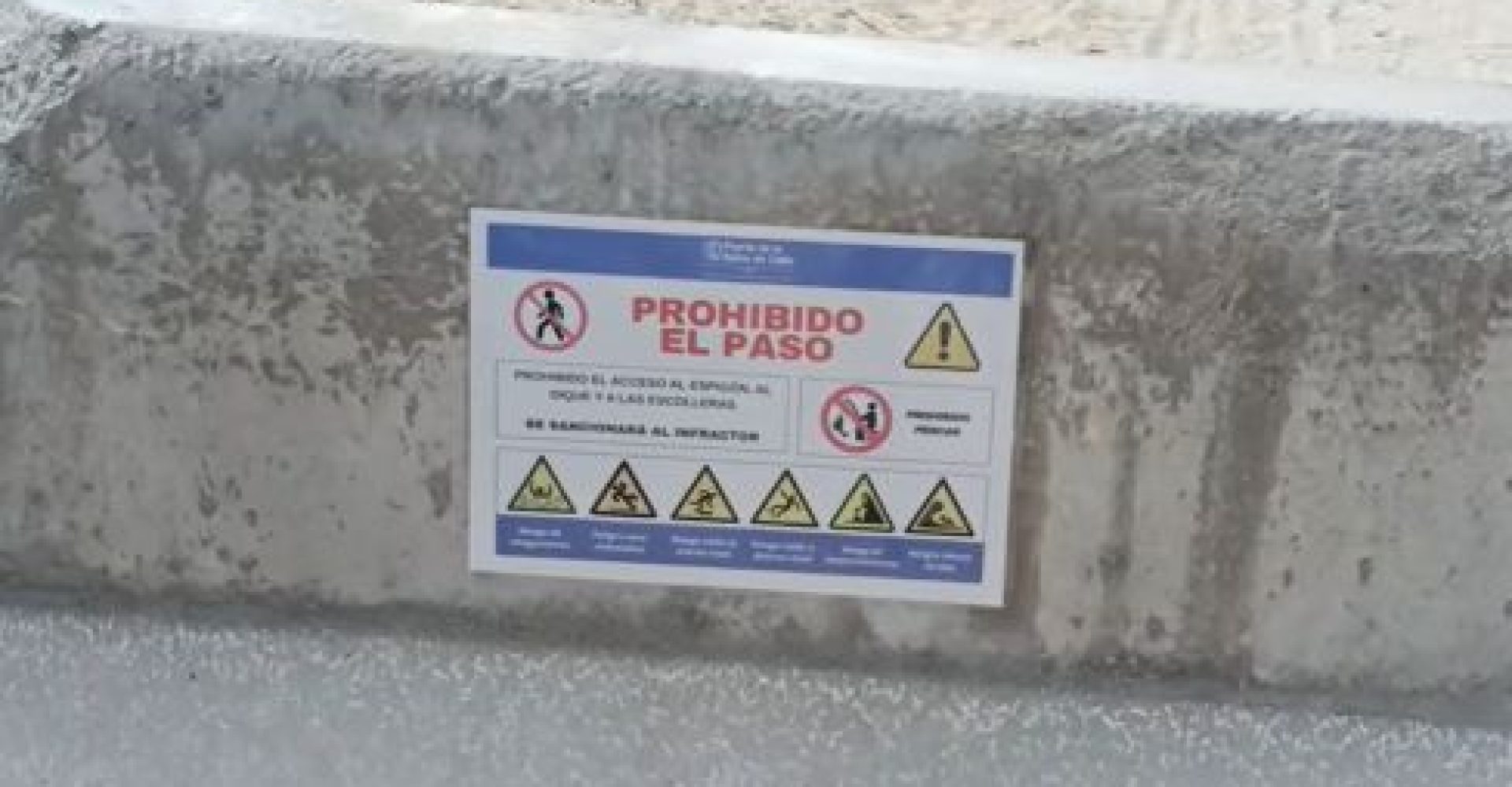 CARTEL PROHIBICIÓN ACCESO ESPIGÓN