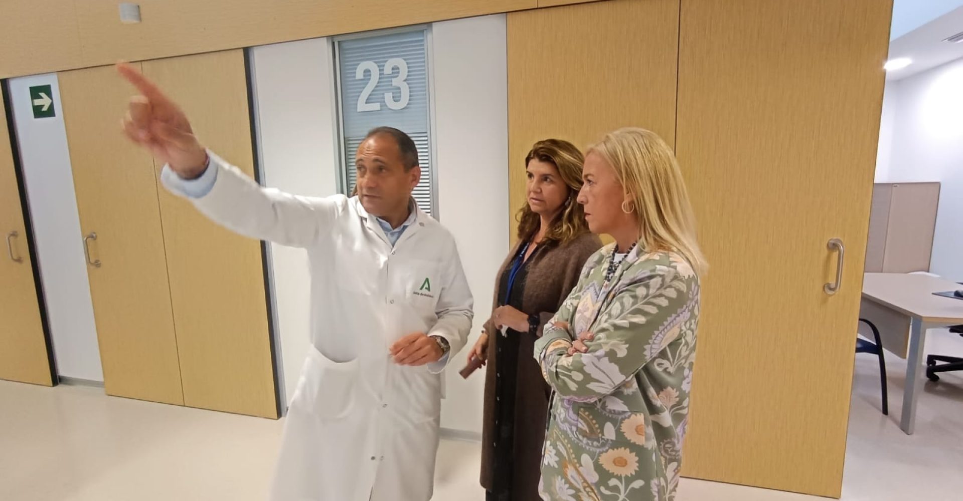 Delegada visita Hospital de La Janda abril 25