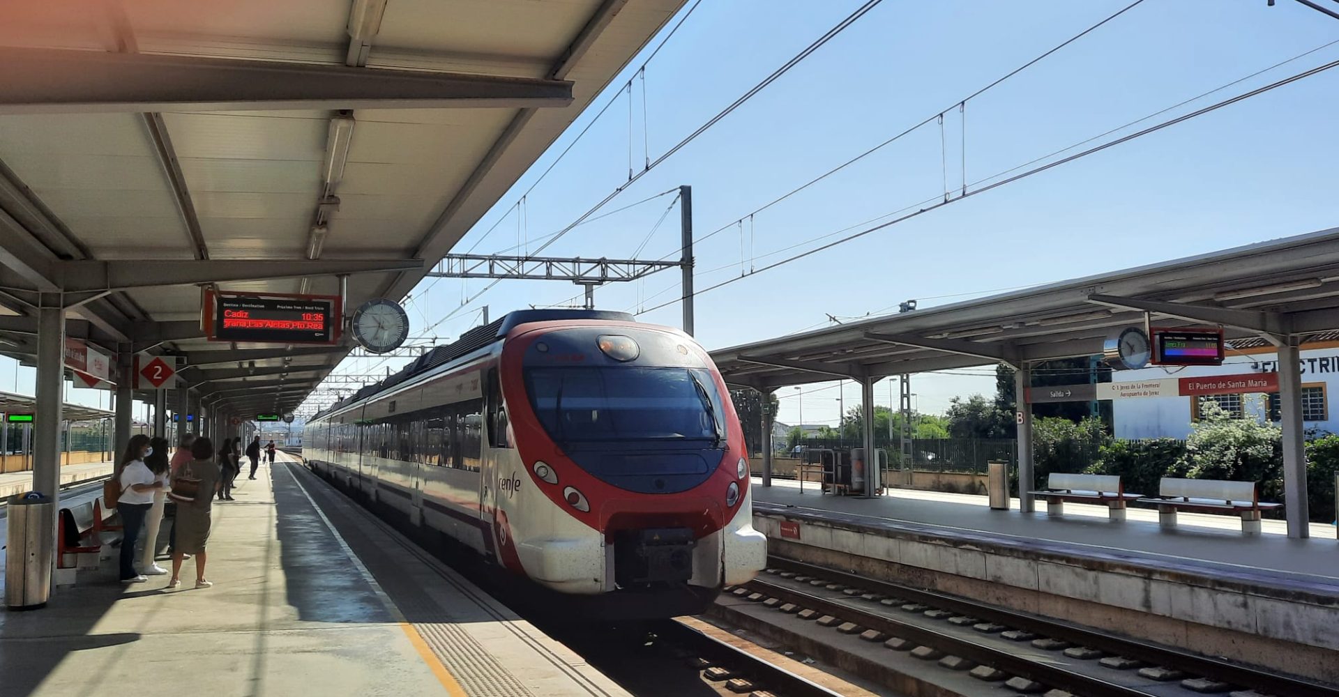 ESTACIÓN PTO SANTA MARÍA VIAJEROS (2)