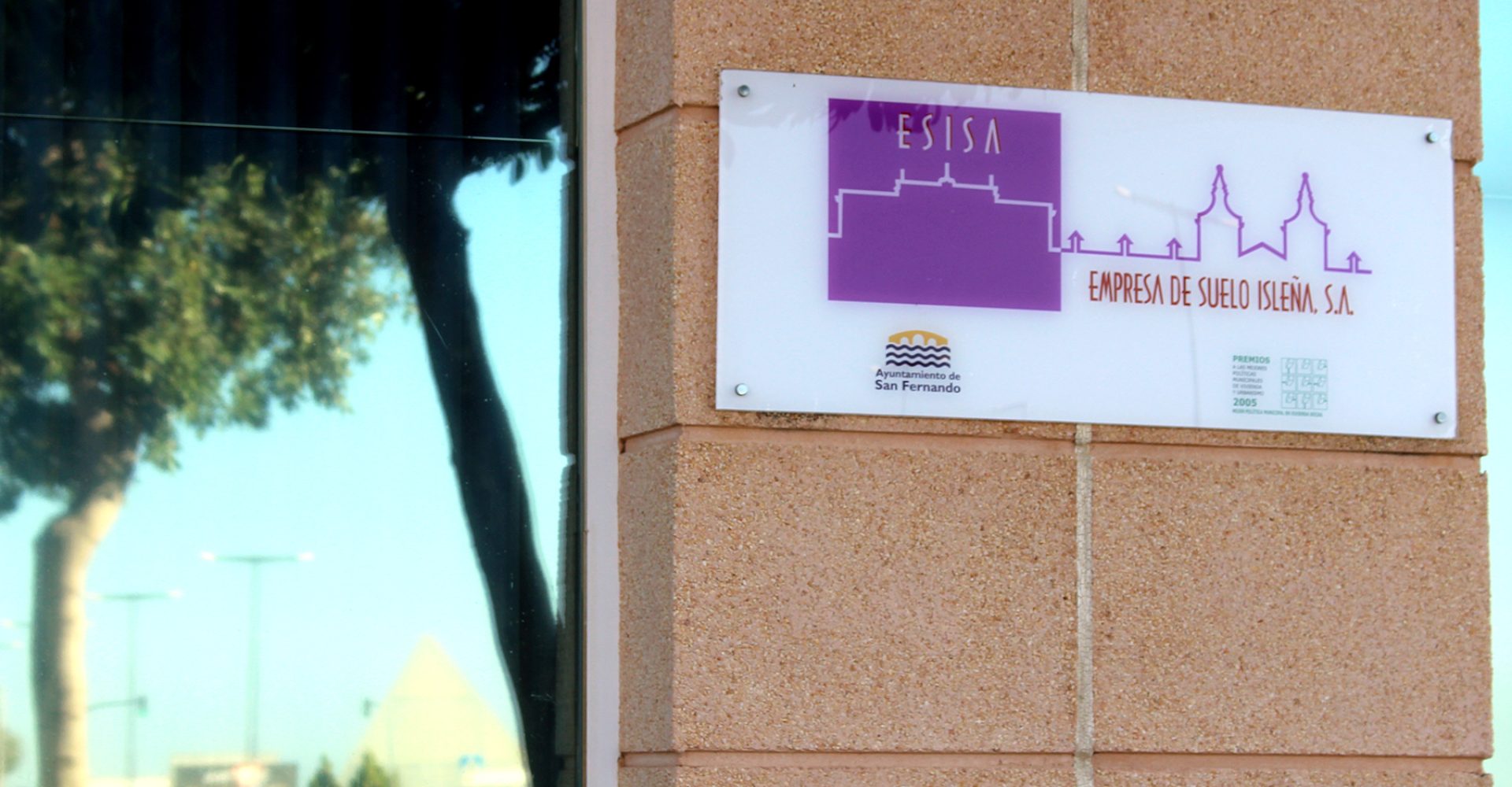 Empresa de Suelo Isleña ESISA 1