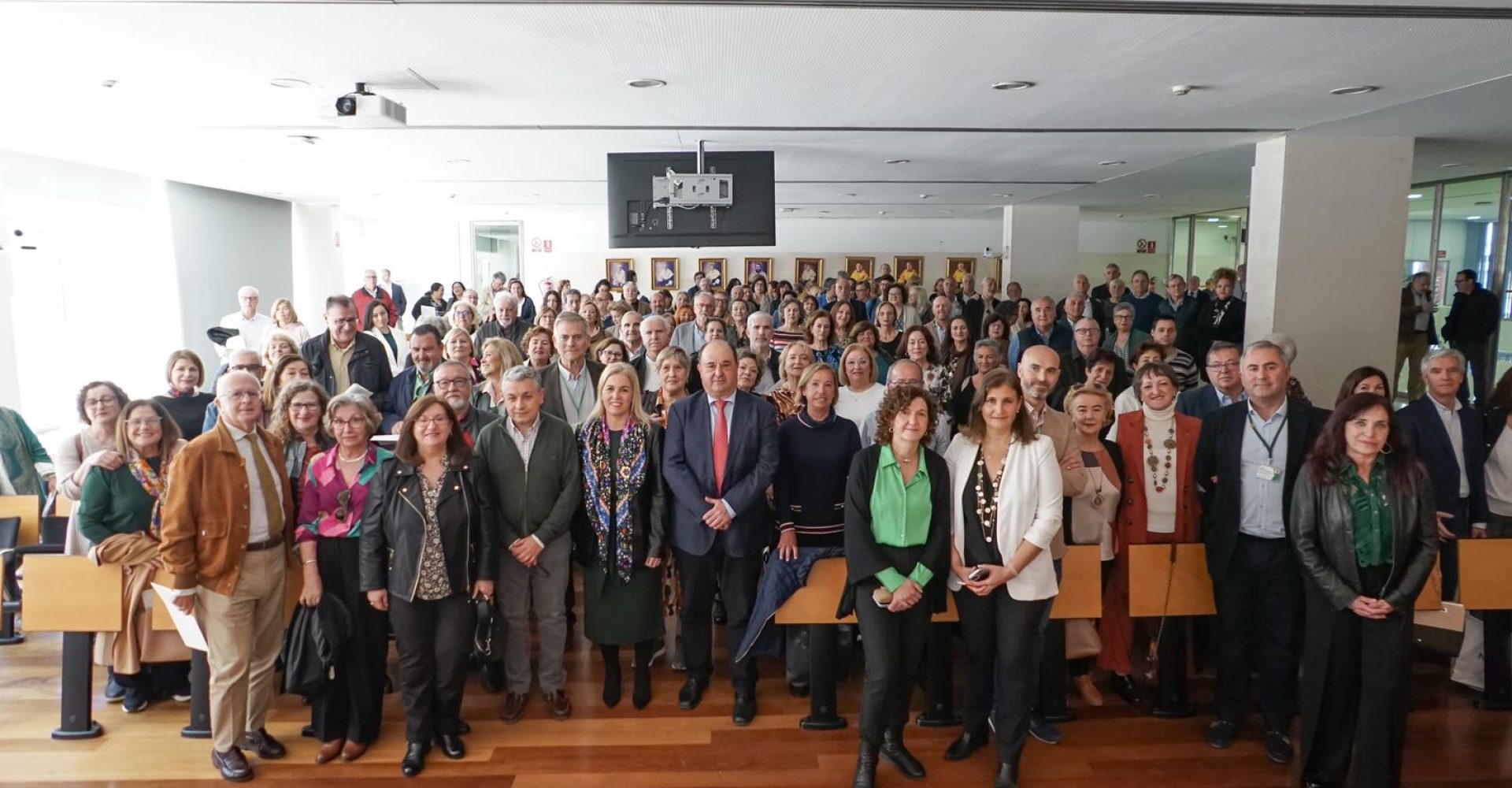 Homenaje profesionales jubilados 2022 HUPM-HSC mar 23