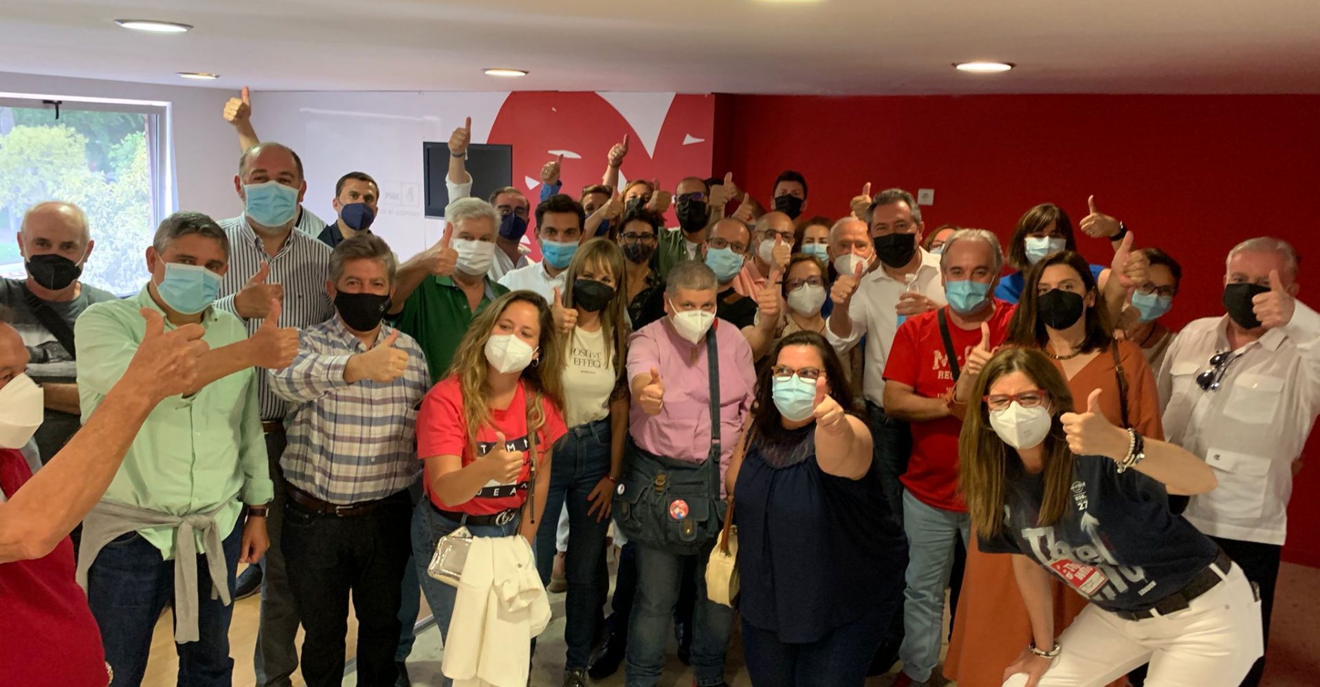 Juan Espadas con la militancia en San Fernando