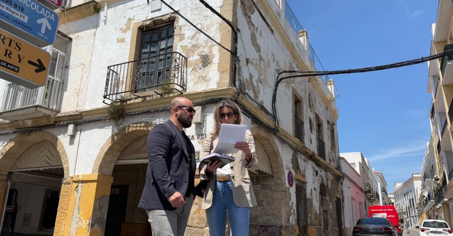 Luja Esquina Ribera del Río