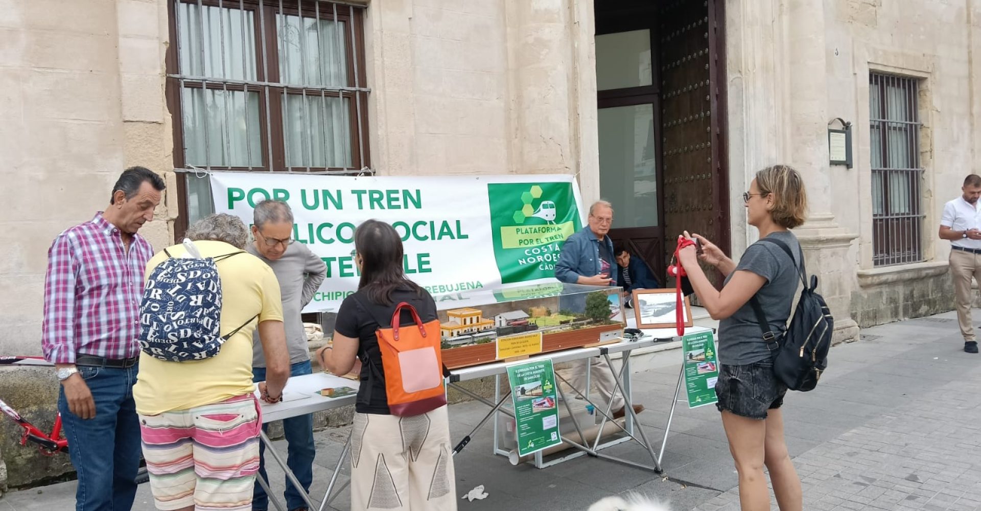 Maqueta en la plaza del cabildo