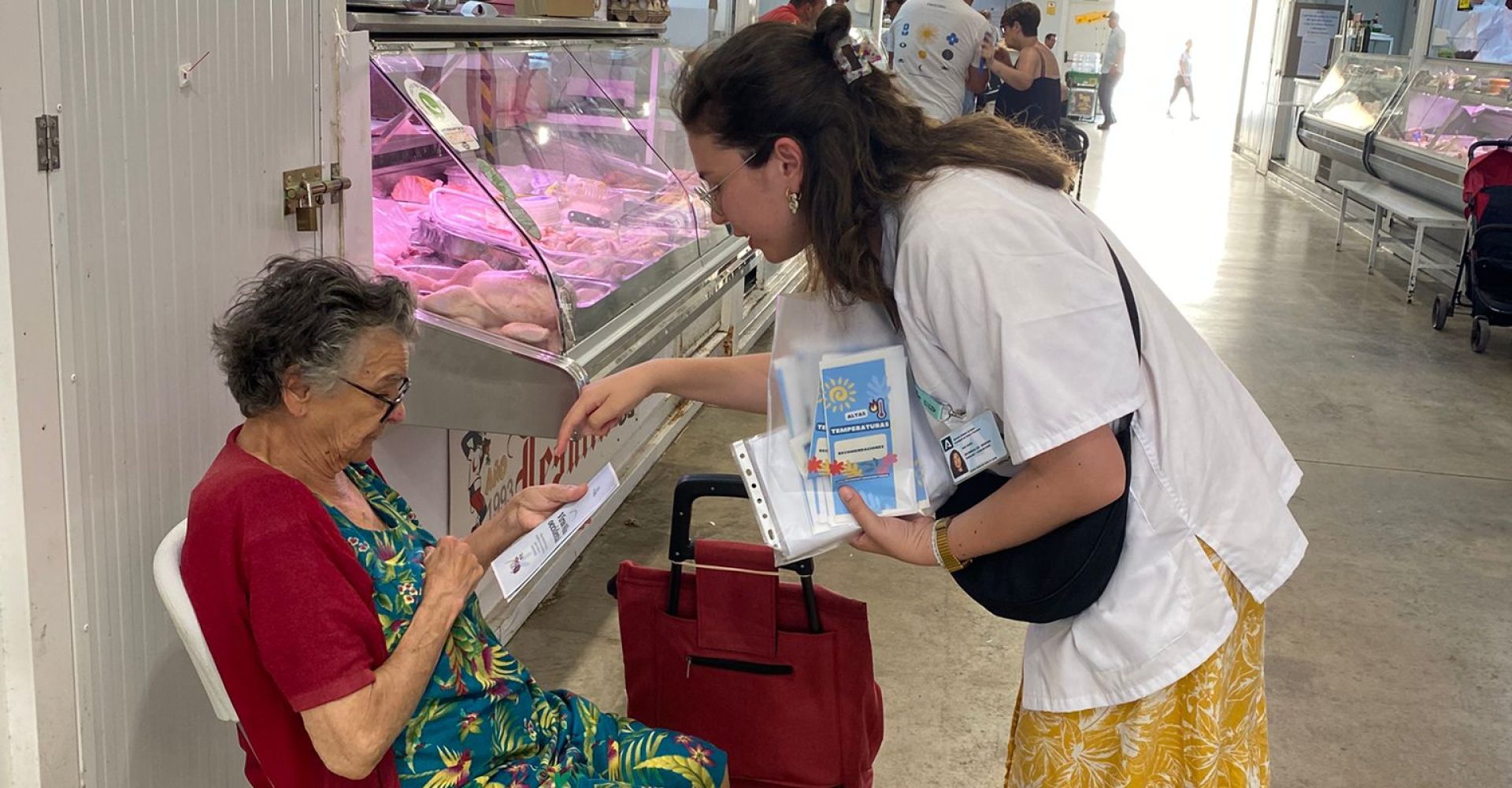 Recomendaciones enfermeras en el Mercado de Puerto Real jun 25