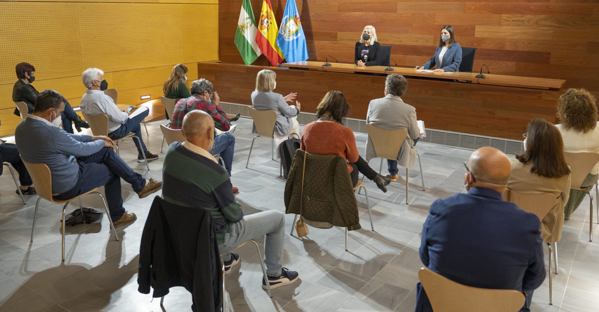 Reunion directores y directoras colegios