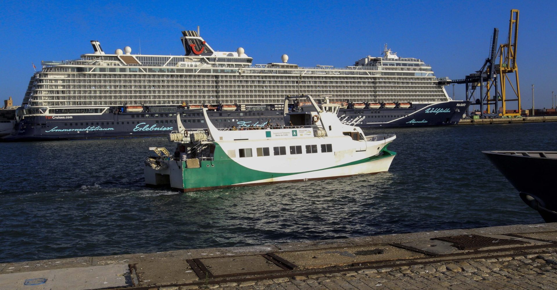 22/09/2021
La Consejera Marifrn Carazo en la presentacin de la concesin de servicio martimo Baha de Cdiz