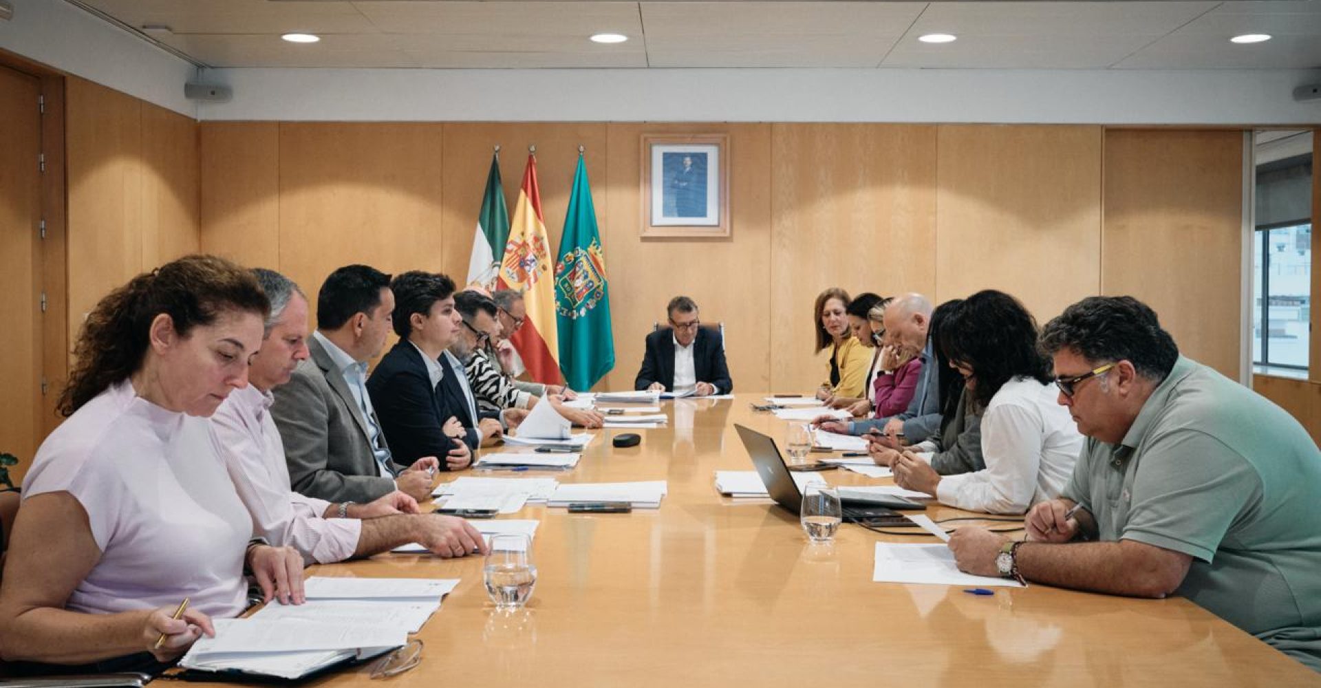 Equipo de Gobierno de la Institución dando el visto bueno a la concesión provisional de estas ayudas.