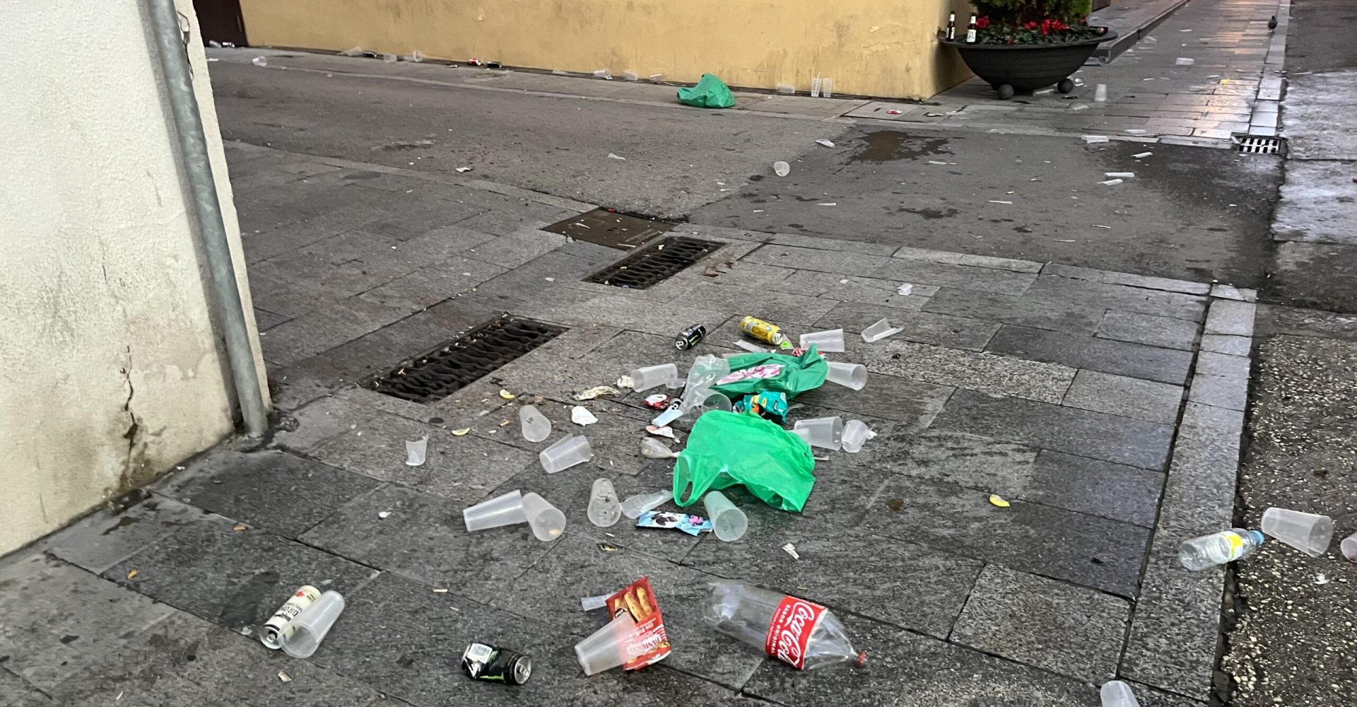 entorno las cortes 3R