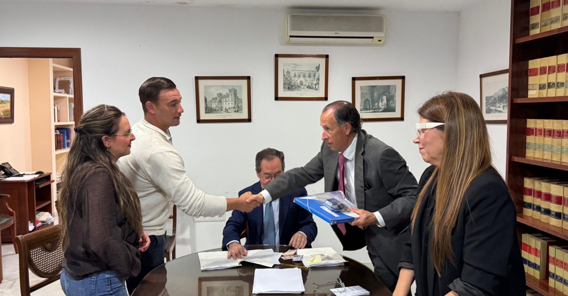 entrega de ocho viviendas en venta de calle delicias 1