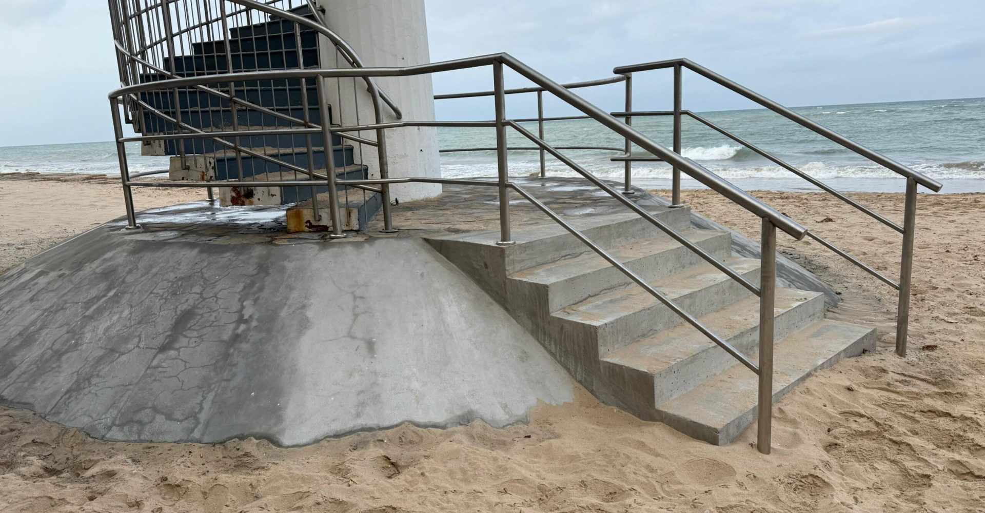 escalera caracol cadiz
