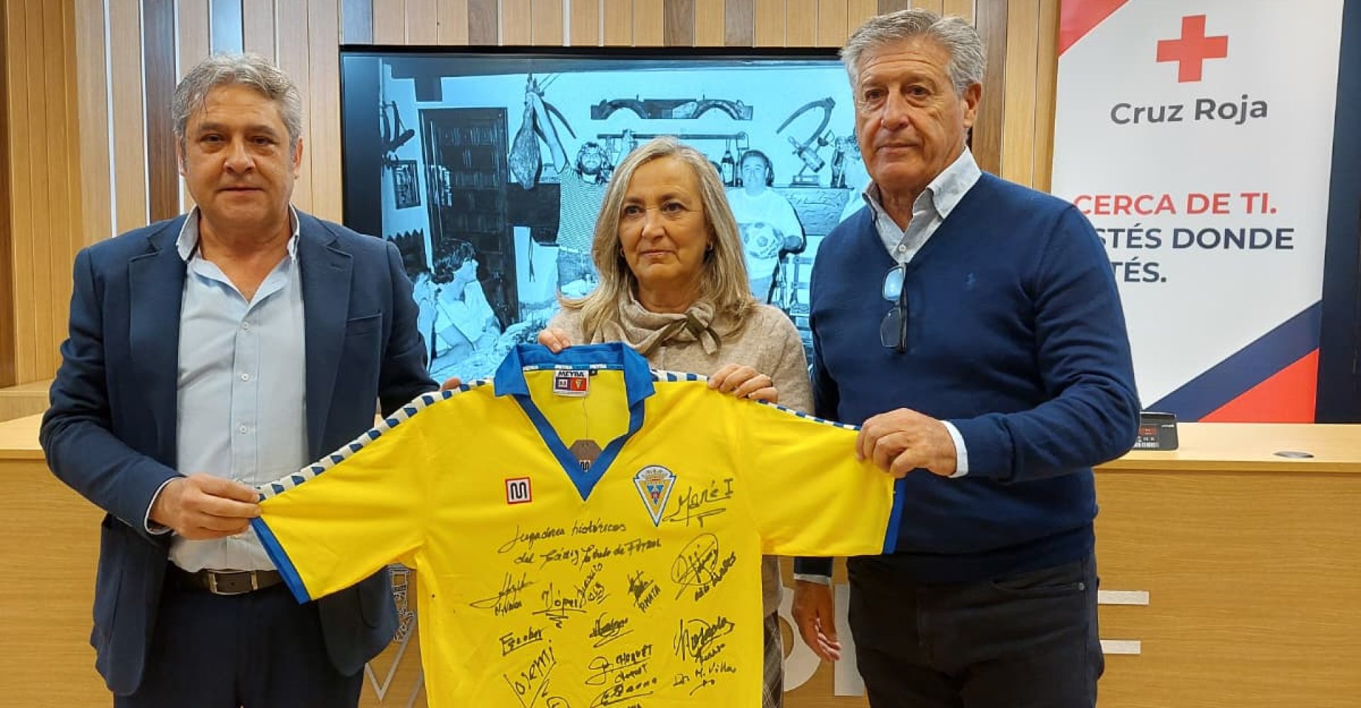 presentación sorteo camiseta Cadiz 1985